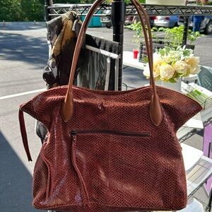 SORIAL Snakeskin Patterned Leather Wine Colored Handbag